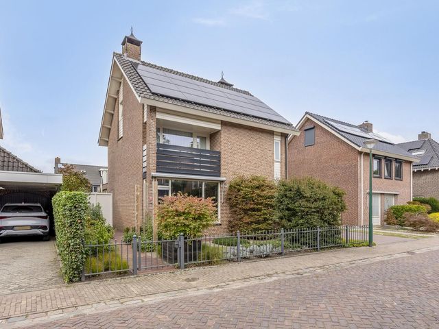 Strausslaan 21, Heesch