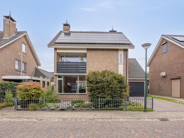 Strausslaan 21, Heesch