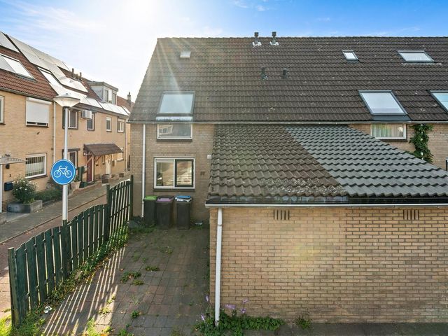 Kreek 27, Spijkenisse