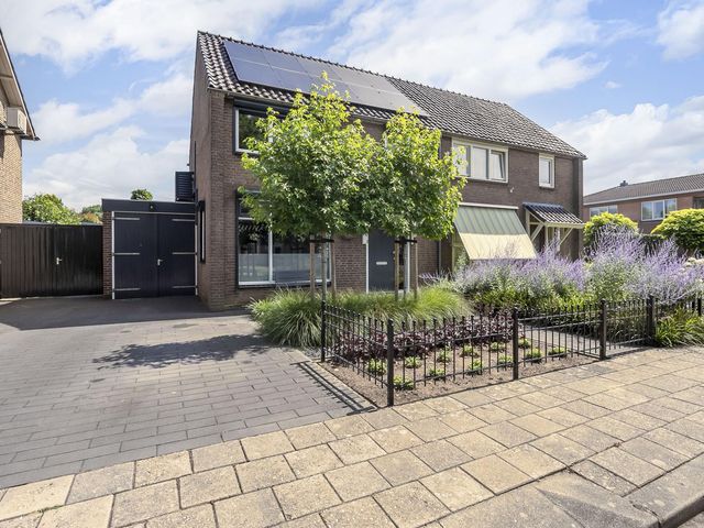 Pastoor Brugmanstraat 9, Pannerden