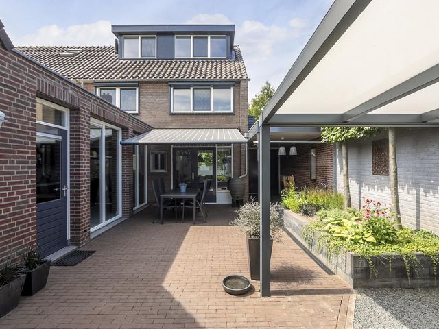 Pastoor Brugmanstraat 9, Pannerden