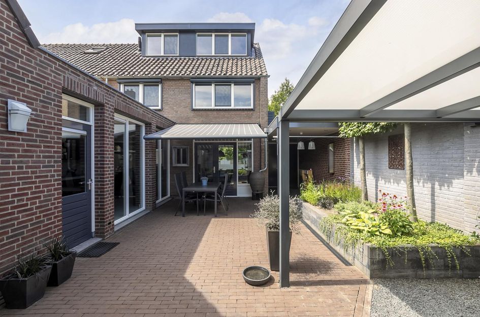 Pastoor Brugmanstraat 9