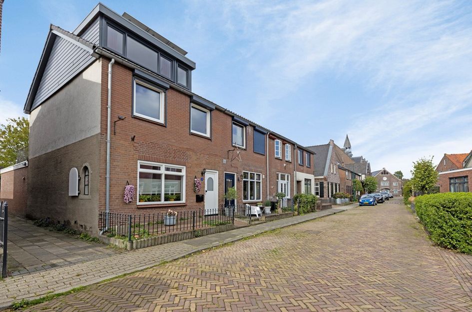 Oosterstraat 18