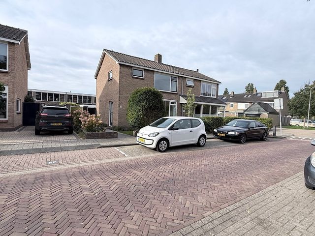 J.E. de Witstraat 41, Uitgeest