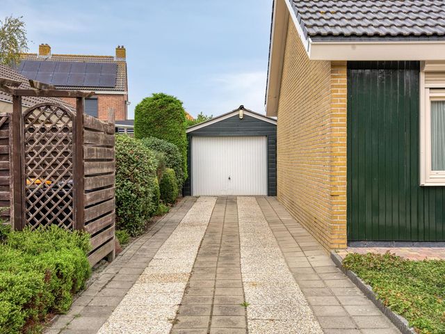 Schoolstraat 7, Nieuwerkerk