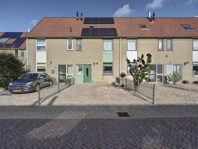 Ruys de Beerenbrouckstraat 12, Naaldwijk