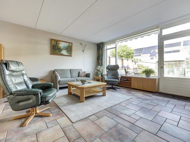 Ruys de Beerenbrouckstraat 12, Naaldwijk