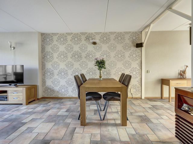 Ruys de Beerenbrouckstraat 12, Naaldwijk