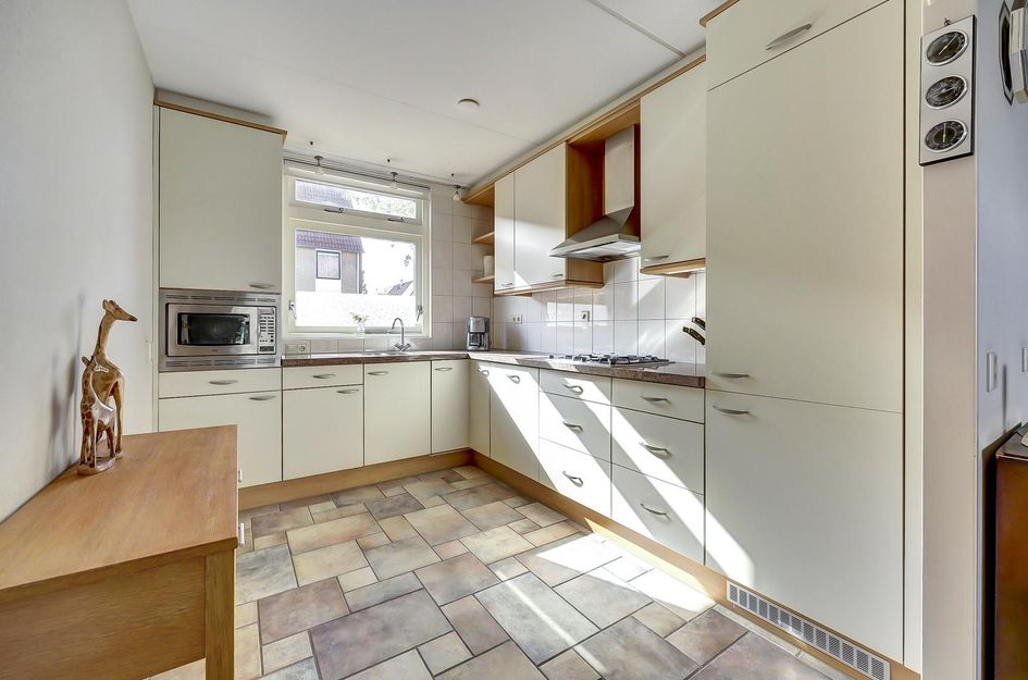 Ruys de Beerenbrouckstraat 12