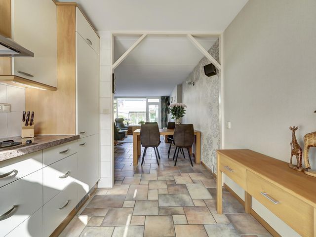 Ruys de Beerenbrouckstraat 12, Naaldwijk