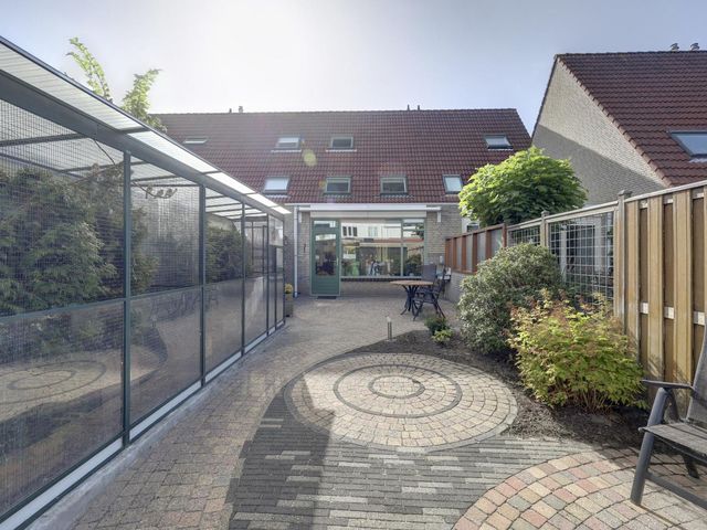 Ruys de Beerenbrouckstraat 12, Naaldwijk