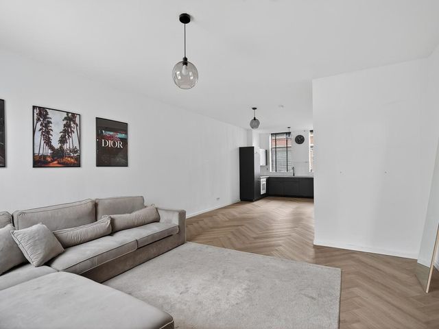 Zwijndrechtsestraat 8, Rotterdam