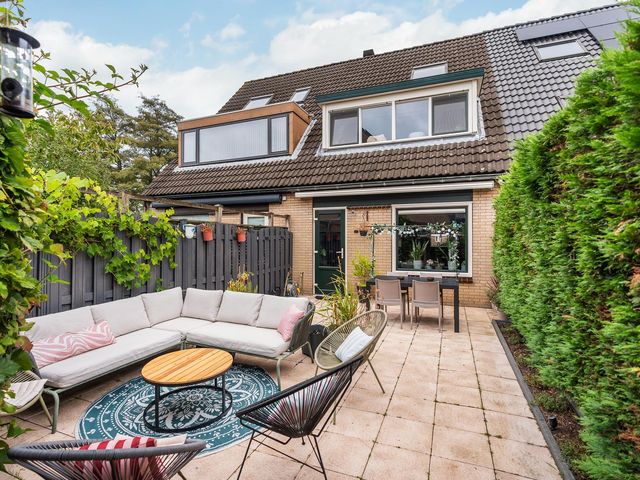 Riddergracht 4, Rhoon
