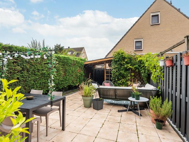 Riddergracht 4, Rhoon