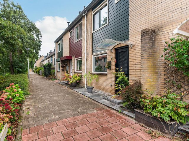 Riddergracht 4, Rhoon