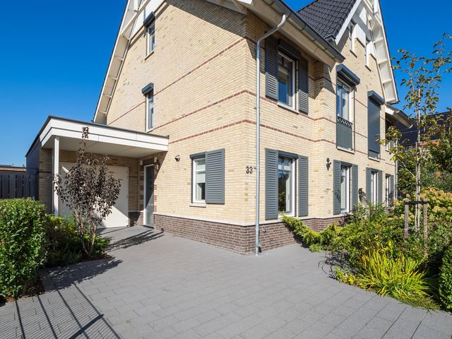 Oosterhof 33, Meteren