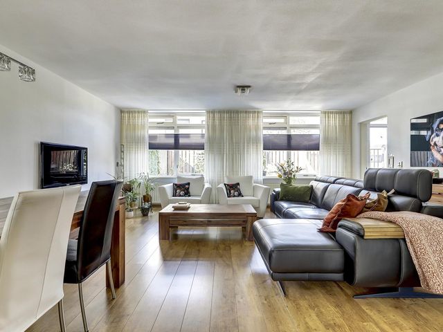 Meestoof 13, Krabbendijke