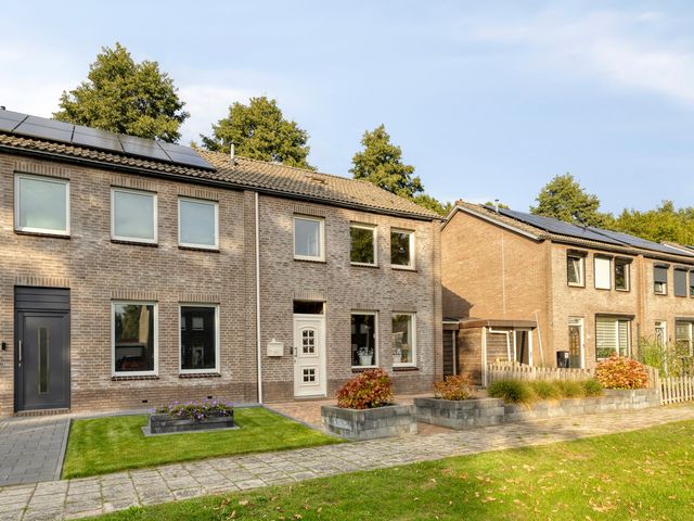 Varenhof 37, Weiteveen