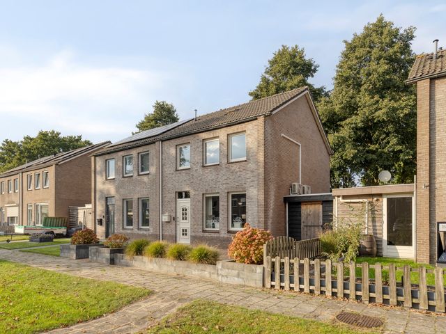 Varenhof 37, Weiteveen