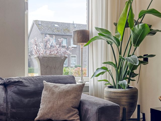 Varenhof 37, Weiteveen