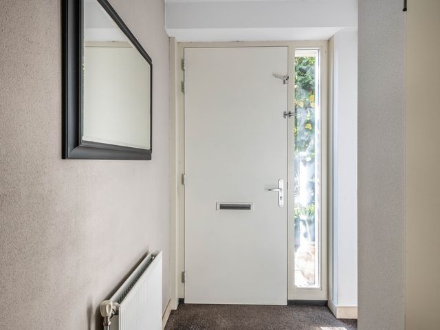 Rechtsbuitenstraat 2, Kudelstaart