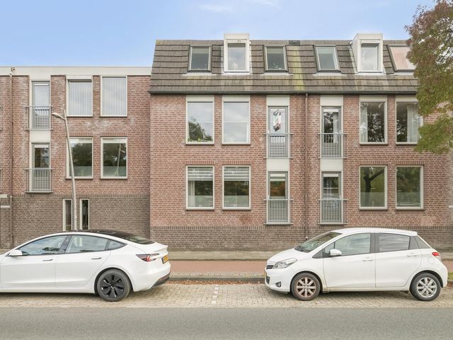 Wethouder van Eschstraat 320, Oss