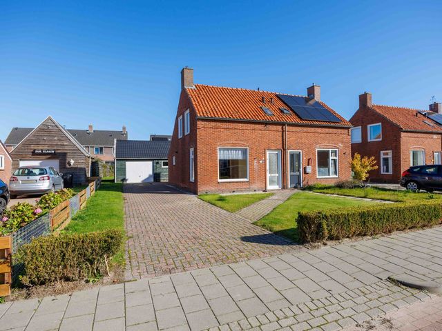 de Hoogte 11, Wagenborgen