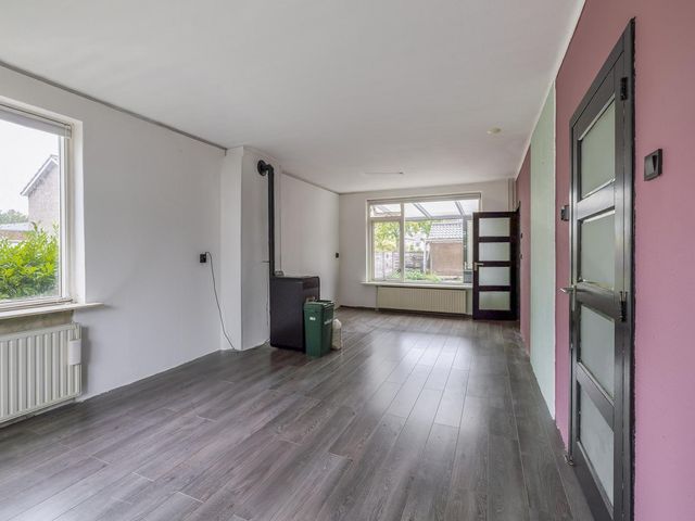 President Kennedystraat 12, Steenwijk