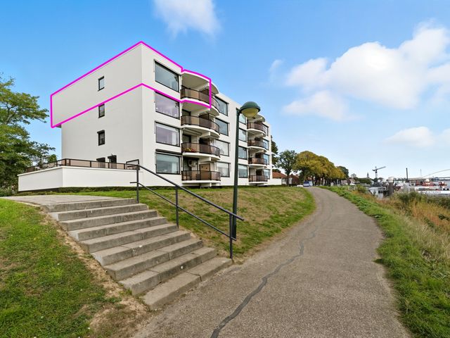 Pontonniersweg 438, Papendrecht