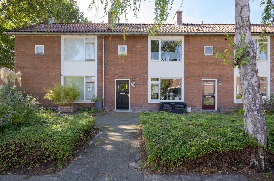Tolstraat 18