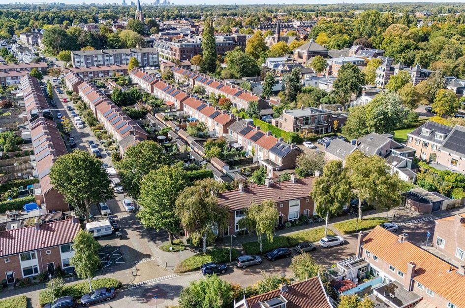 Tolstraat 18