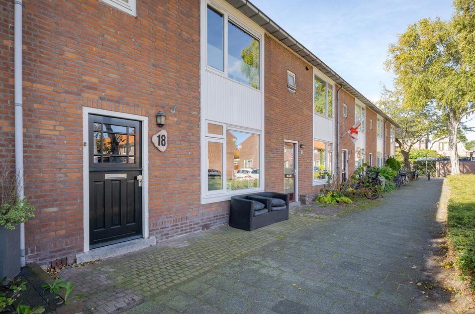 Tolstraat 18