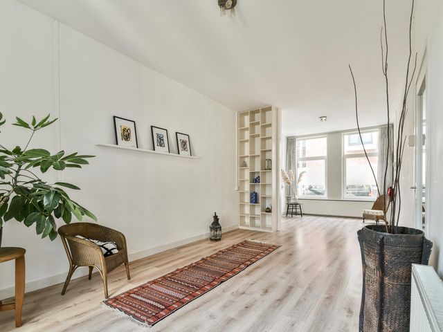 Johannes Camphuijsstraat 180, 'S-Gravenhage