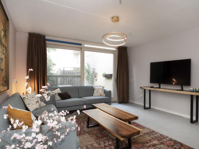 Jac Thijssedomein 8, Maastricht