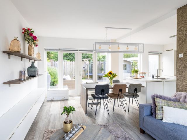 Deken Maeslaan 3, Prinsenbeek