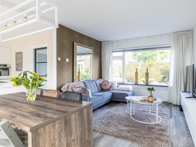 Deken Maeslaan 3, Prinsenbeek