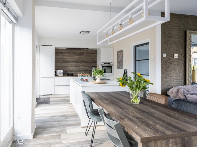 Deken Maeslaan 3, Prinsenbeek