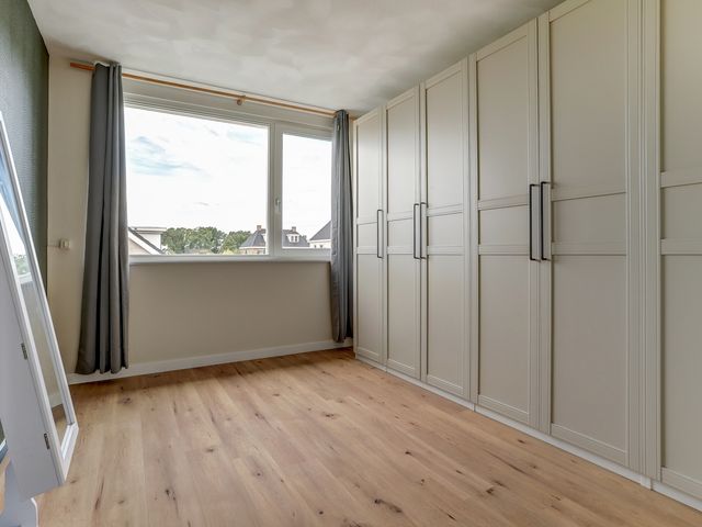 Ruitenheerhof 27, Sprundel