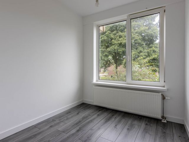 Narcissenstraat 17, Rozenburg