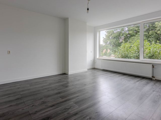 Narcissenstraat 17, Rozenburg
