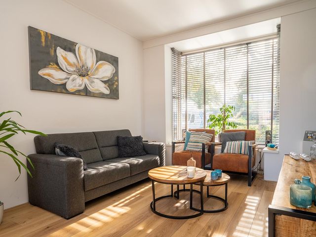 Wethouder Elhorststraat 10, Enschede