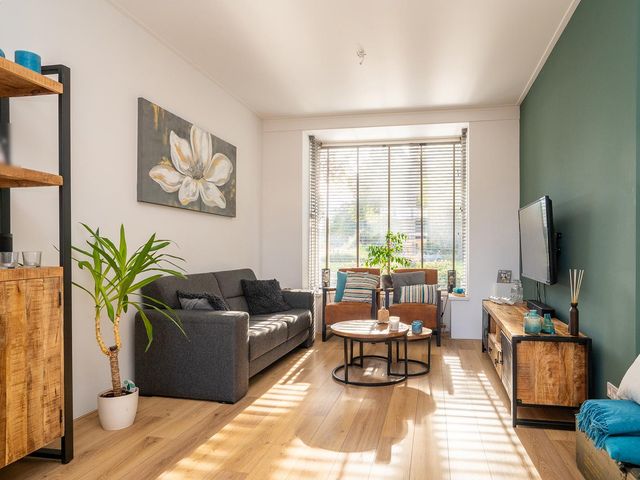 Wethouder Elhorststraat 10, Enschede