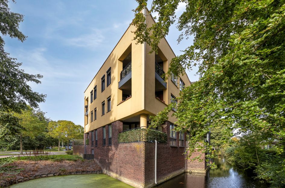 Mies Ruthplaats 22