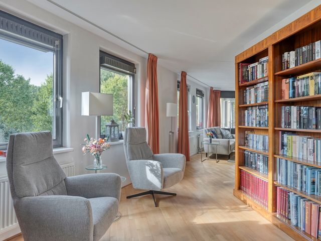 Mies Ruthplaats 22, Leiden