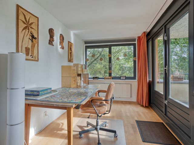 Mies Ruthplaats 22, Leiden