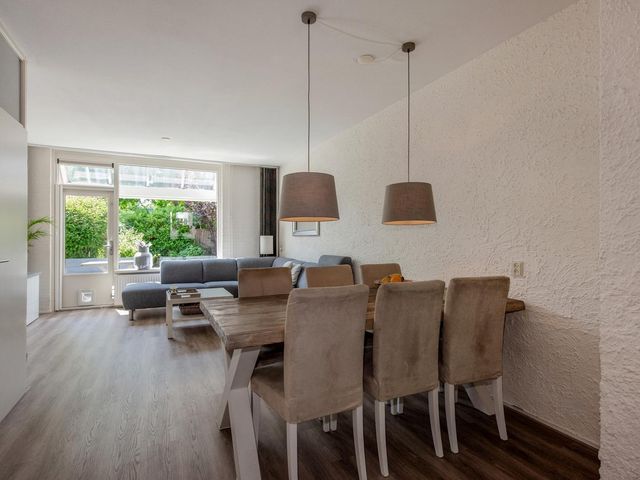 Esmoreitschouw 5, Zoetermeer
