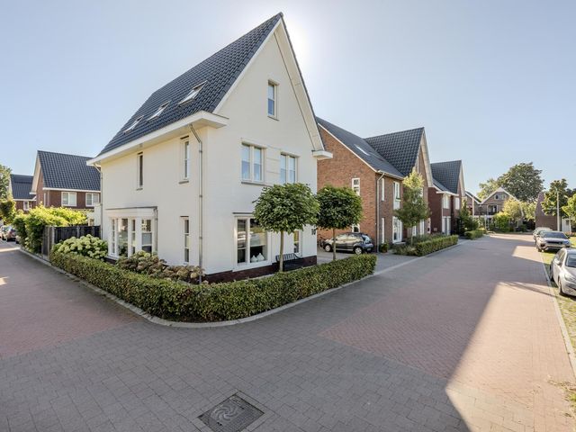 Menso Altinghof 10, Hoogeveen