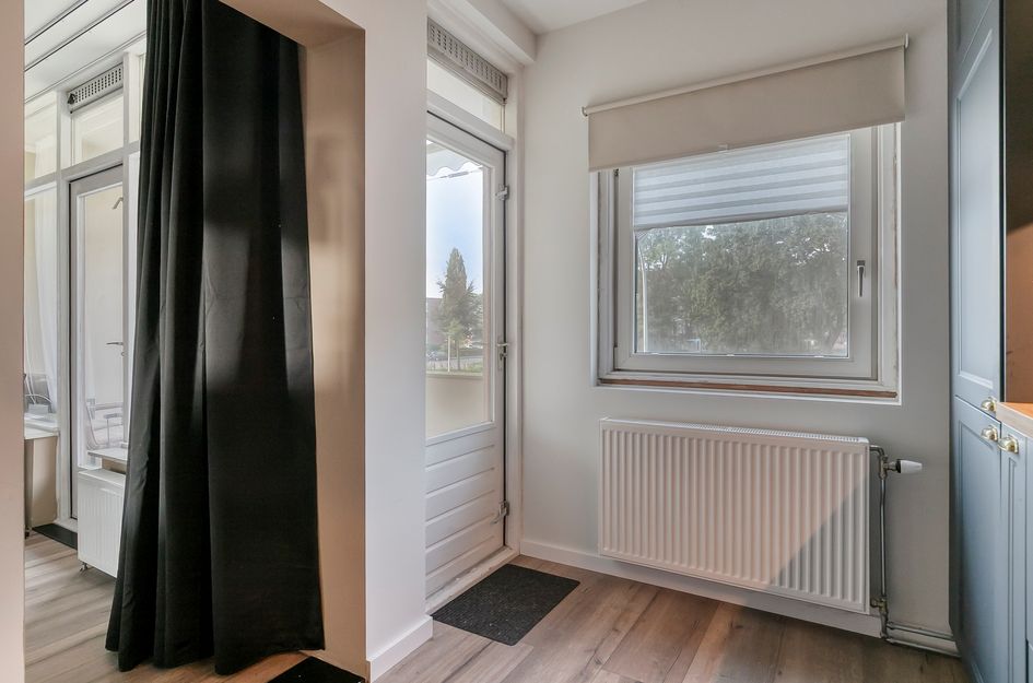 Admiraal De Ruyterweg 35