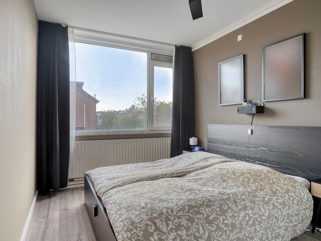 Admiraal De Ruyterweg 35, Zwijndrecht