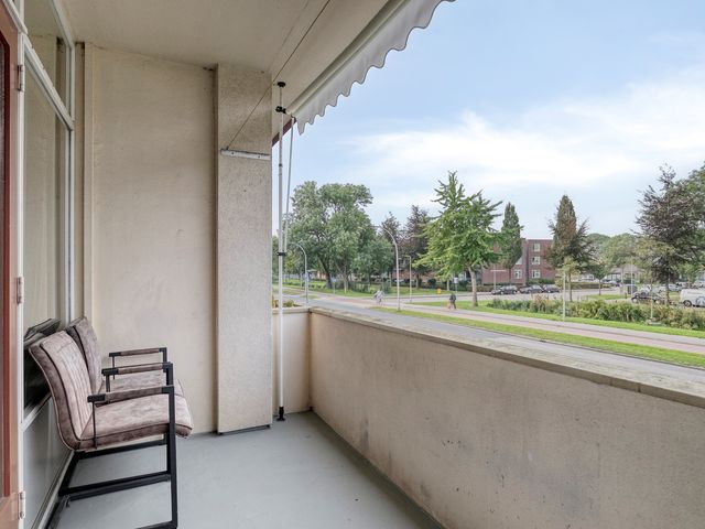 Admiraal De Ruyterweg 35, Zwijndrecht